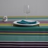 Nappe en sergé enduit à l'esprit basque avec un bayadère dans des tons de vert et prune