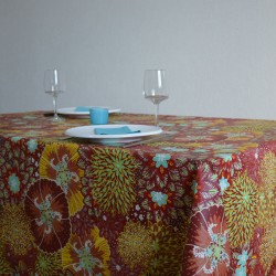 Nappe en toile ou tissu enduit de grande largeur, en 175 cm, avec un motif floral très agréable