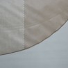 Toile cirée ronde pour 4 à 6 couverts finie par un biais à l'esprit "chemin de table" bordé par un point de croix