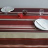 Nappe en toile enduite à l'esprit basque avec ses rayures rouges, bordeaux et naturel