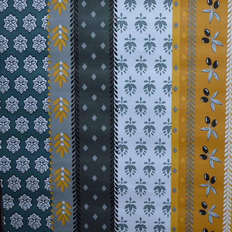 Toile cirée standard en 140 cm au motif provençal avec des olives