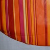 Toile cirée ronde, finie par un biais, pour 4 à 6 couverts, avec des rayures rouge-orangé