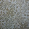 Toile cirée standard avec des fleurs et des feuilles graphiques taupe