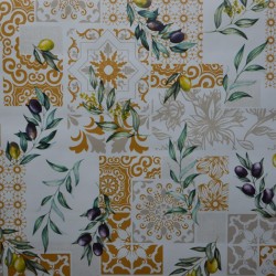 Toile cirée standard en 140 cm de large avec des olives