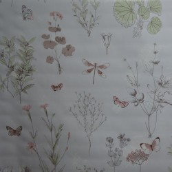 Toile cirée standard en 180 avec des fleurs des champs pour un esprit champêtre sur votre table