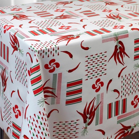 Toile cirée au mètre Patxi, le véritable motif "basque" avec ses piments...