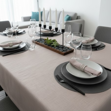 Tissu laminé au mètre Milo rose, une nappe vieux rose texturée au style naturel et chic