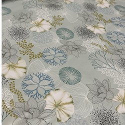 Toile cirée au mètre Nerina, en 160 cm de large, ornée de magnifiques fleurs aquatiques pour sublimer votre table...