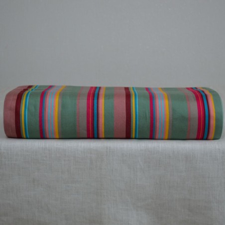 La toile à transat est en 44 cm de large