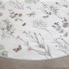 Toile cirée ronde Ø 175 Ella : de délicates fleurs des champs sur fond gris perle pour une table au charme naturel et élégant.