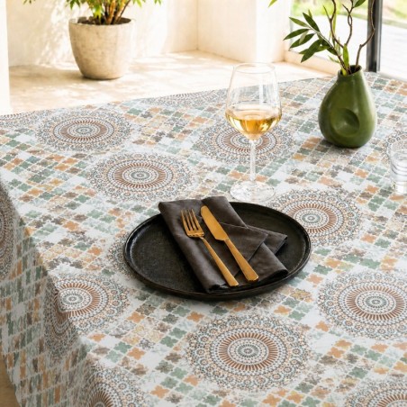 Toile cirée motif mosaïque orientale, un imprimé raffiné aux teintes douces vert d’eau