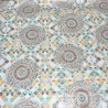 Toile cirée motif mosaïque orientale, un imprimé raffiné aux teintes douces vert d’eau
